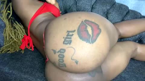 Butterflyass online show from February 4, 4:29 am