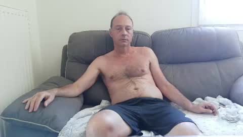 Snapshot of jpf421 chatting on July 5, 10:55 am exhib248 online show from July 5, 10:55 am