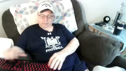 Snapshot of jpmel99 chatting on June 27, 10:26 pm jpmel99 online show from June 27, 10:26 pm