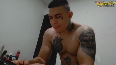 Snapshot of jq401055 chatting on February 1, 4:05 pm Jaxxx67 online show from February 1, 4:05 pm