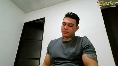 Snapshot of jq401055 chatting on May 7, 2:11 pm Jaxxx67 online show from May 7, 2:11 pm