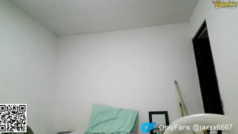 Snapshot of jq401055 chatting on June 17, 6:42 pm Jaxxx67 online show from June 17, 6:42 pm
