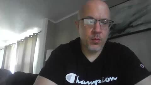 jr1871 online show from April 27, 12:03 pm