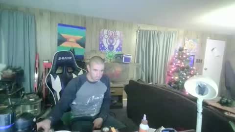 jrizzle1111 online show from December 16, 2:27 am