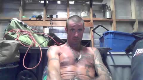 Snapshot of jrizzle1111 chatting on August 2, 2:32 am jrizzle1111 online show from August 2, 2:32 am