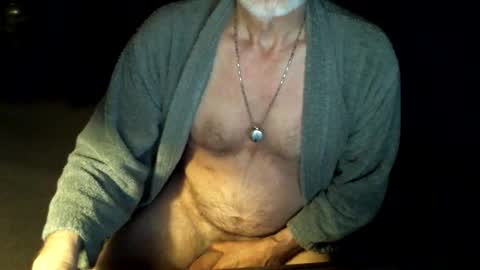 Snapshot of jt335577 chatting on March 27, 3:01 am jt335577 online show from March 27, 3:01 am