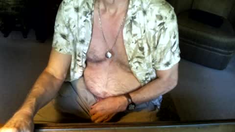 Snapshot of jt335577 chatting on June 18, 8:35 pm jt335577 online show from June 18, 8:35 pm