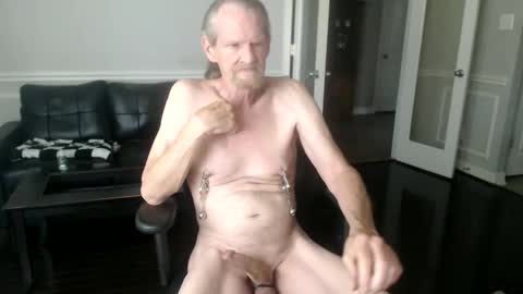 Snapshot of jtull52 chatting on April 21, 6:34 pm jtull52 online show from April 21, 6:34 pm