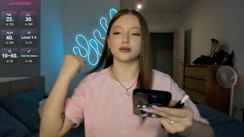 Julia and Julia online show from November 14, 1:32 pm