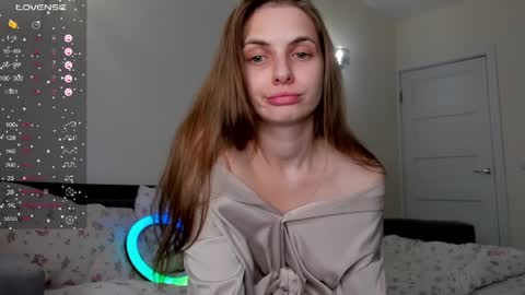 Snapshot of ju_lii chatting on May 16, 6:39 pm Julia and Julia online show from May 16, 6:39 pm