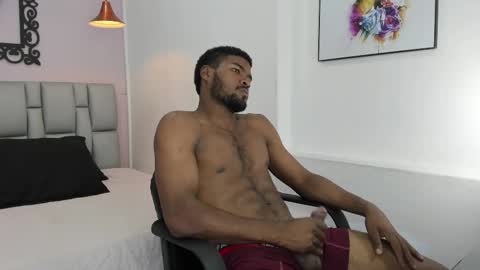 Snapshot of juan_123__ chatting on February 12, 7:53 pm Juan123 online show from February 12, 7:53 pm