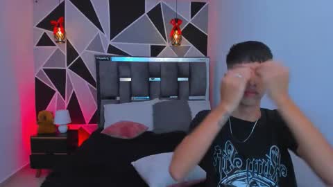 JuanSteven online show from March 11, 3:56 am