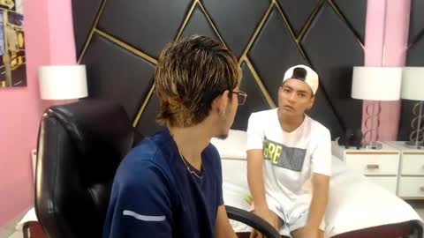juan_saul1 online show from April 24, 11:01 am
