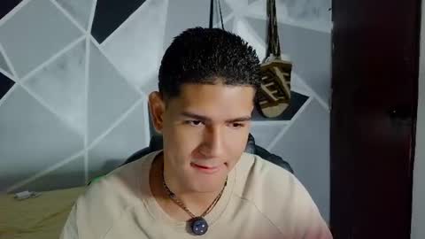 Snapshot of juanacock_2 chatting on June 11, 12:47 pm Juan online show from June 11, 12:47 pm