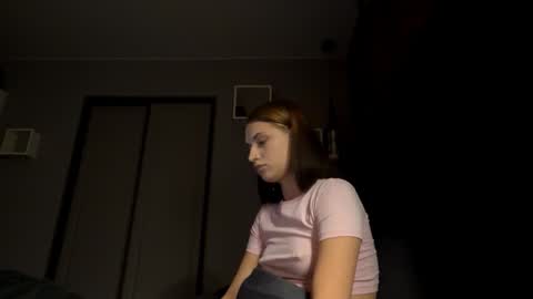 Lola online show from October 21, 4:08 pm