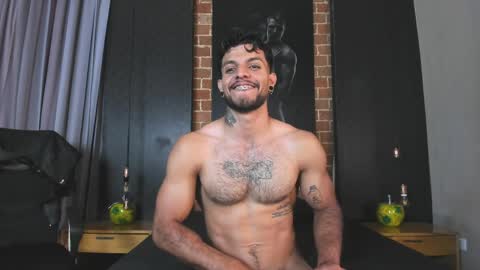 Juan Esteban online show from March 31, 4:18 pm