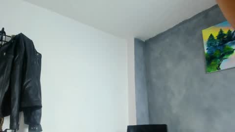 Snapshot of juanbladde chatting on May 1, 3:00 am Juan Esteban online show from May 1, 3:00 am