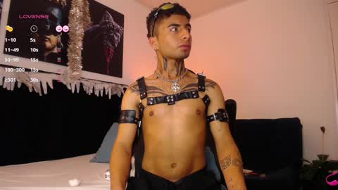 juancamilo66_ online show from January 3, 5:06 am