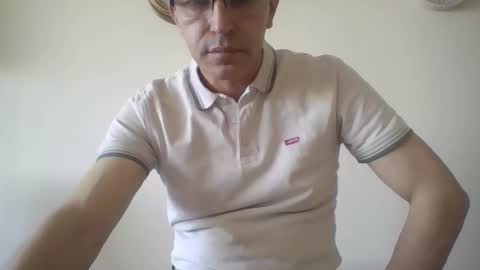 Snapshot of juanearth1 chatting on May 1, 9:08 pm juanearth1 online show from May 1, 9:08 pm