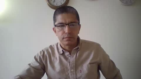 Snapshot of juanearth1 chatting on May 8, 10:37 pm juanearth1 online show from May 8, 10:37 pm