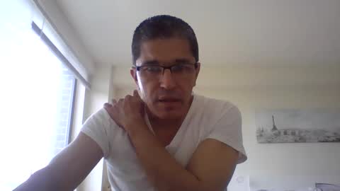 Snapshot of juanearth1 chatting on June 2, 9:50 pm juanearth1 online show from June 2, 9:50 pm