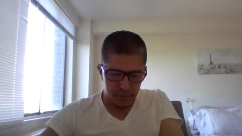 Snapshot of juanearth1 chatting on June 9, 10:10 pm juanearth1 online show from June 9, 10:10 pm