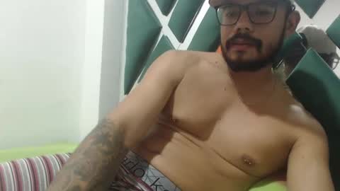 Snapshot of juanfe_style chatting on September 9, 6:24 am juanfe_style online show from September 9, 6:24 am