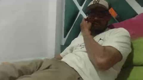 Snapshot of juanfe_style chatting on September 30, 11:54 pm juanfe_style online show from September 30, 11:54 pm