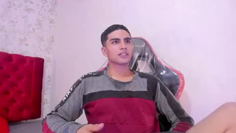 Snapshot of juanga_briel chatting on July 13, 12:30 pm JUAN GABRIEL online show from July 13, 12:30 pm