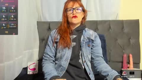 Snapshot of juanita_69_ chatting on January 6, 10:58 pm juanita online show from January 6, 10:58 pm