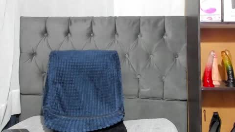 Snapshot of juanita_69_ chatting on February 12, 12:27 am juanita online show from February 12, 12:27 am