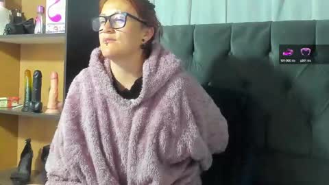 Snapshot of juanita_69_ chatting on March 9, 4:05 am juanita online show from March 9, 4:05 am