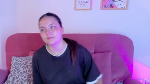 Snapshot of juanita_owens chatting on April 21, 11:49 am juanita_owens online show from April 21, 11:49 am