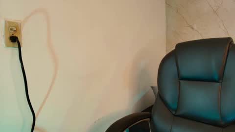 Snapshot of juanita_sweets11 chatting on February 26, 2:04 am Juanita online show from February 26, 2:04 am