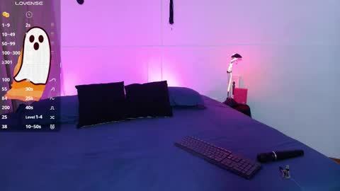 Blue online show from October 30, 4:08 pm