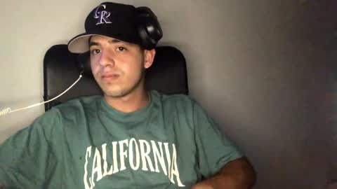 Snapshot of juannvalencia11 chatting on May 23, 3:23 am juannvalencia11 online show from May 23, 3:23 am