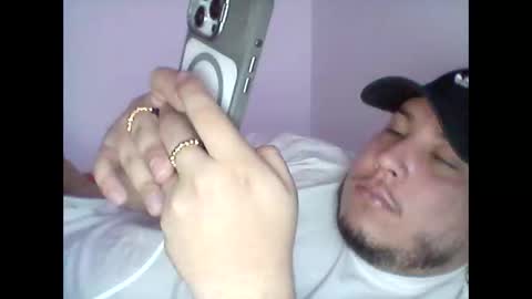 juanse3467890 online show from May 14, 3:02 am