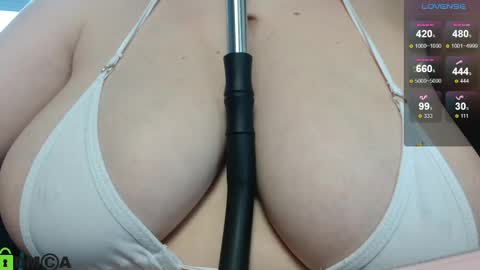 Snapshot of judymarbles_ chatting on April 24, 8:28 am Judy Marbles online show from April 24, 8:28 am