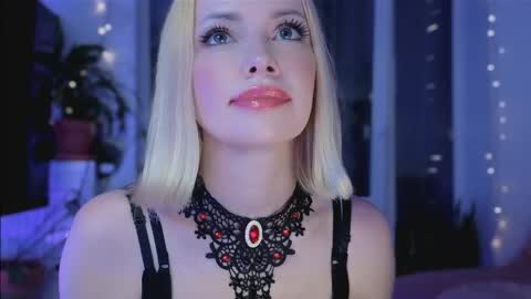 Goddess Julia online show from June 3, 8:03 pm