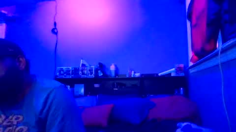 Snapshot of juiceepawwg420 chatting on June 18, 5:28 pm Juiceepawwg420 online show from June 18, 5:28 pm