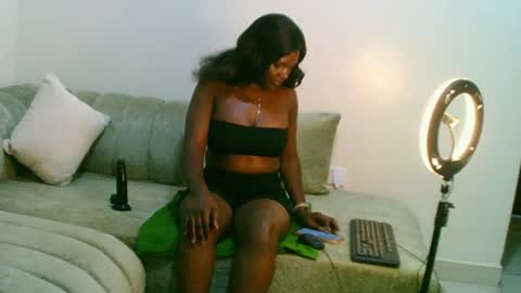 Juicepussy online show from June 15, 5:37 pm