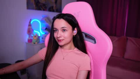 Snapshot of juicy___angel chatting on May 20, 3:29 pm Angelina online show from May 20, 3:29 pm