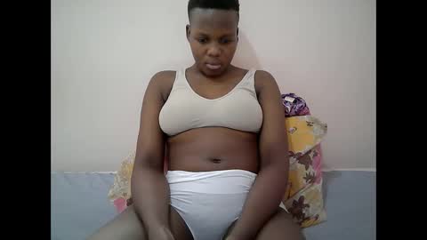 juicy_bella2 online show from September 24, 10:29 am
