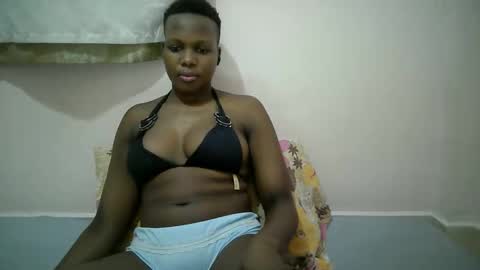 juicy_bella2 online show from September 27, 5:29 pm