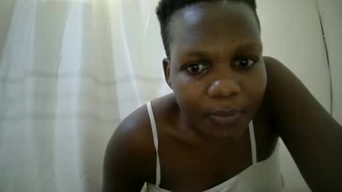 juicy_bella2 online show from October 19, 12:39 pm