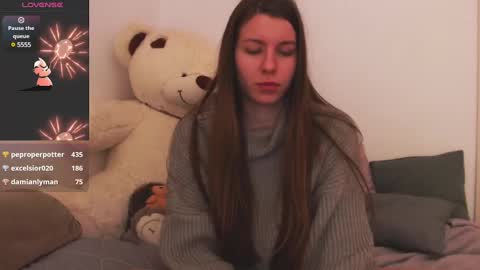 Snapshot of juicy_mystery chatting on January 11, 1:32 pm laura online show from January 11, 1:32 pm