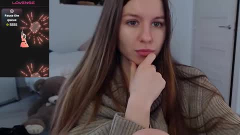 Snapshot of juicy_mystery chatting on January 15, 10:27 am laura online show from January 15, 10:27 am