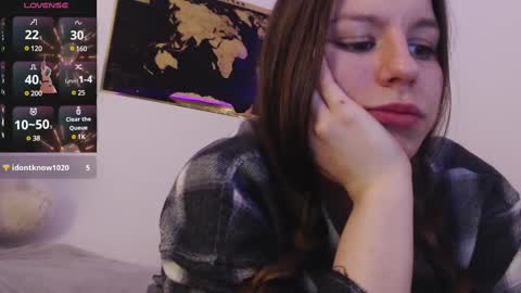 Snapshot of juicy_mystery chatting on March 3, 10:42 pm laura online show from March 3, 10:42 pm