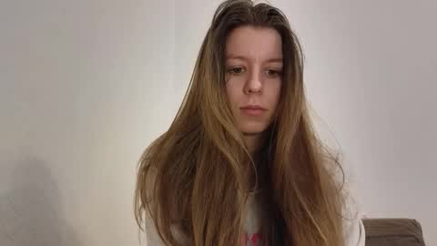 laura online show from February 3, 12:32 pm