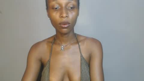 Snapshot of juicy_pinkpussy564197 chatting on April 28, 12:10 pm olivia online show from April 28, 12:10 pm